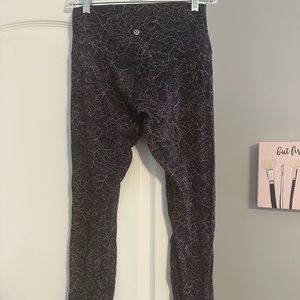 Gorgeous lululemon align leggings black and Mauve
